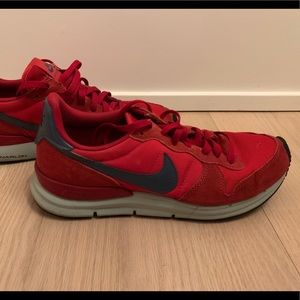 Nike internationalist lunar sneakers sz. 10